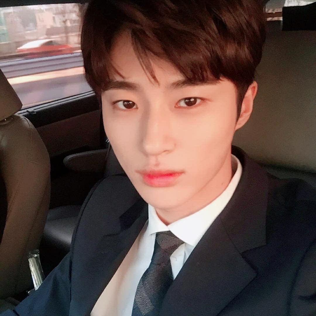 [잡담] 변우석 20대 때 날티있는거 개좋다 ; | 인스티즈