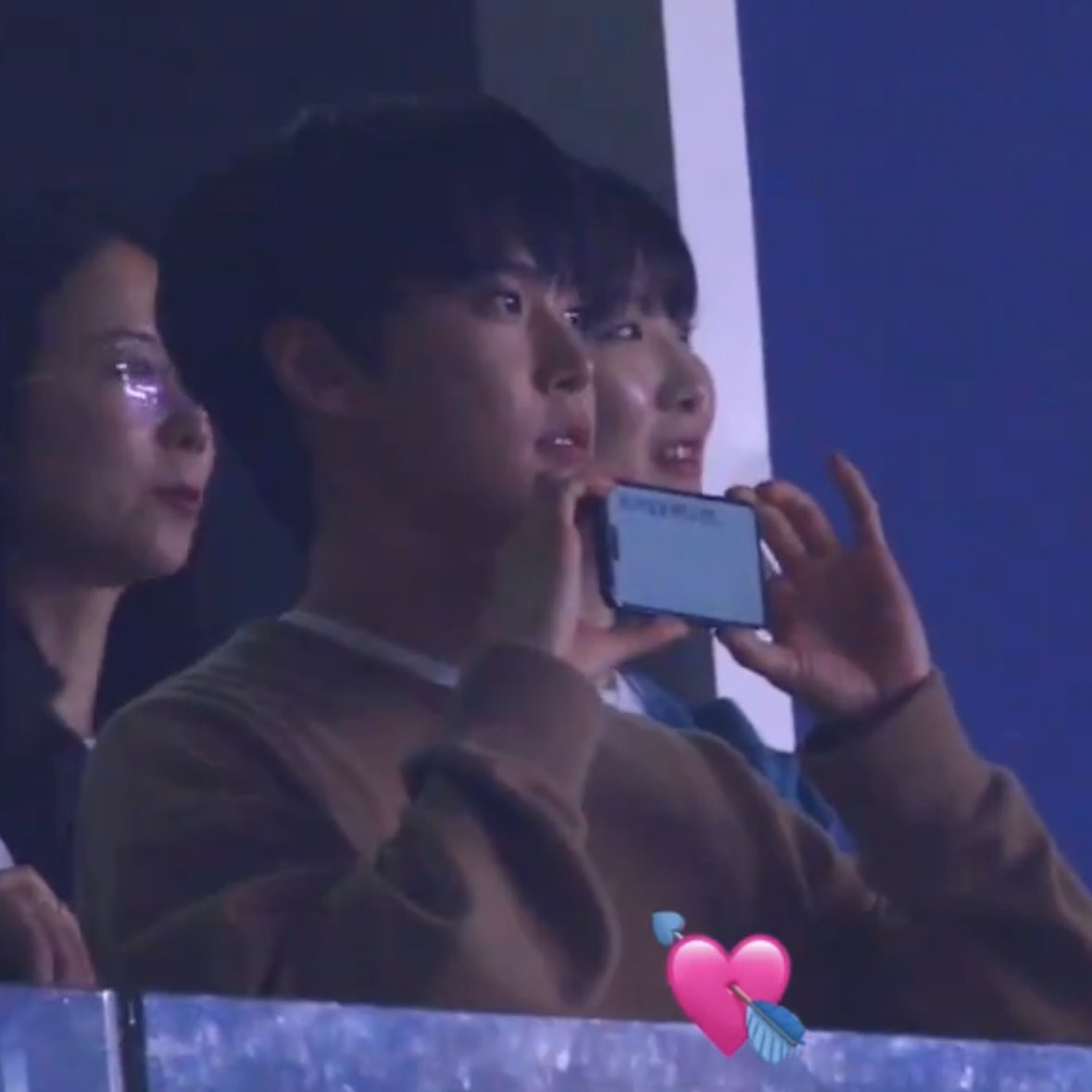 [잡담] 도영이 전광판 타임에 들었는데 안 잡아주니까 입술 삐죽 ㅋㅋㅋㅋㅋㅋㅋㅋㅋㅋㅋㅋ | 인스티즈