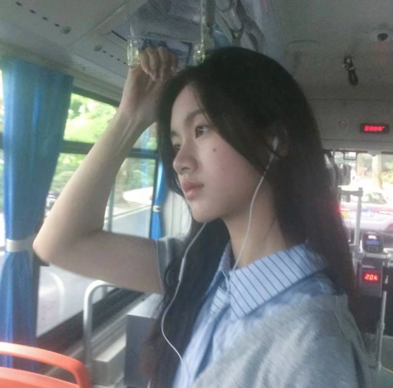 [잡담] 이렇게 뿌연느낌으로 보정 어케하는걸까 | 인스티즈