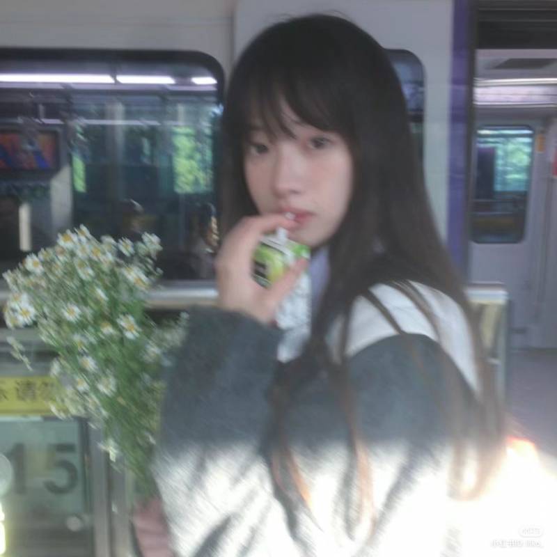 [잡담] 이렇게 뿌연느낌으로 보정 어케하는걸까 | 인스티즈
