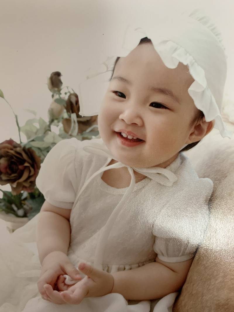 데뷔 4주차에 드디어 프로필 공개되고 멤버 전원 성인인 여돌 | 인스티즈