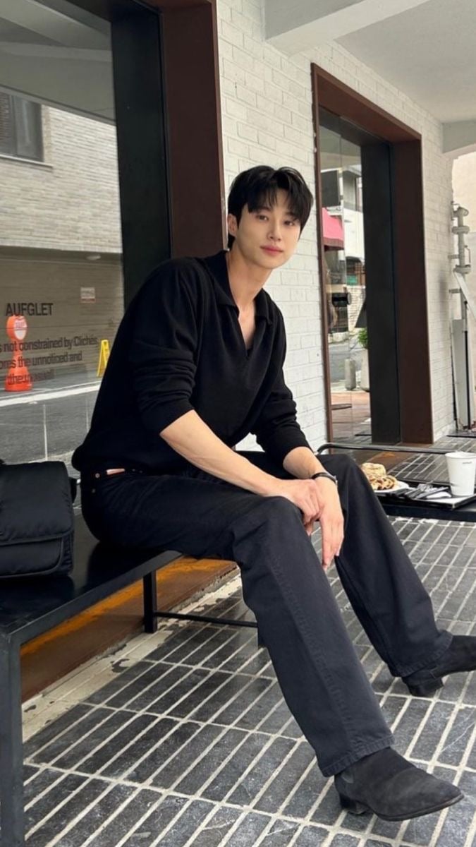 [잡담] 변우석 20대 때 날티있는거 개좋다 ; | 인스티즈