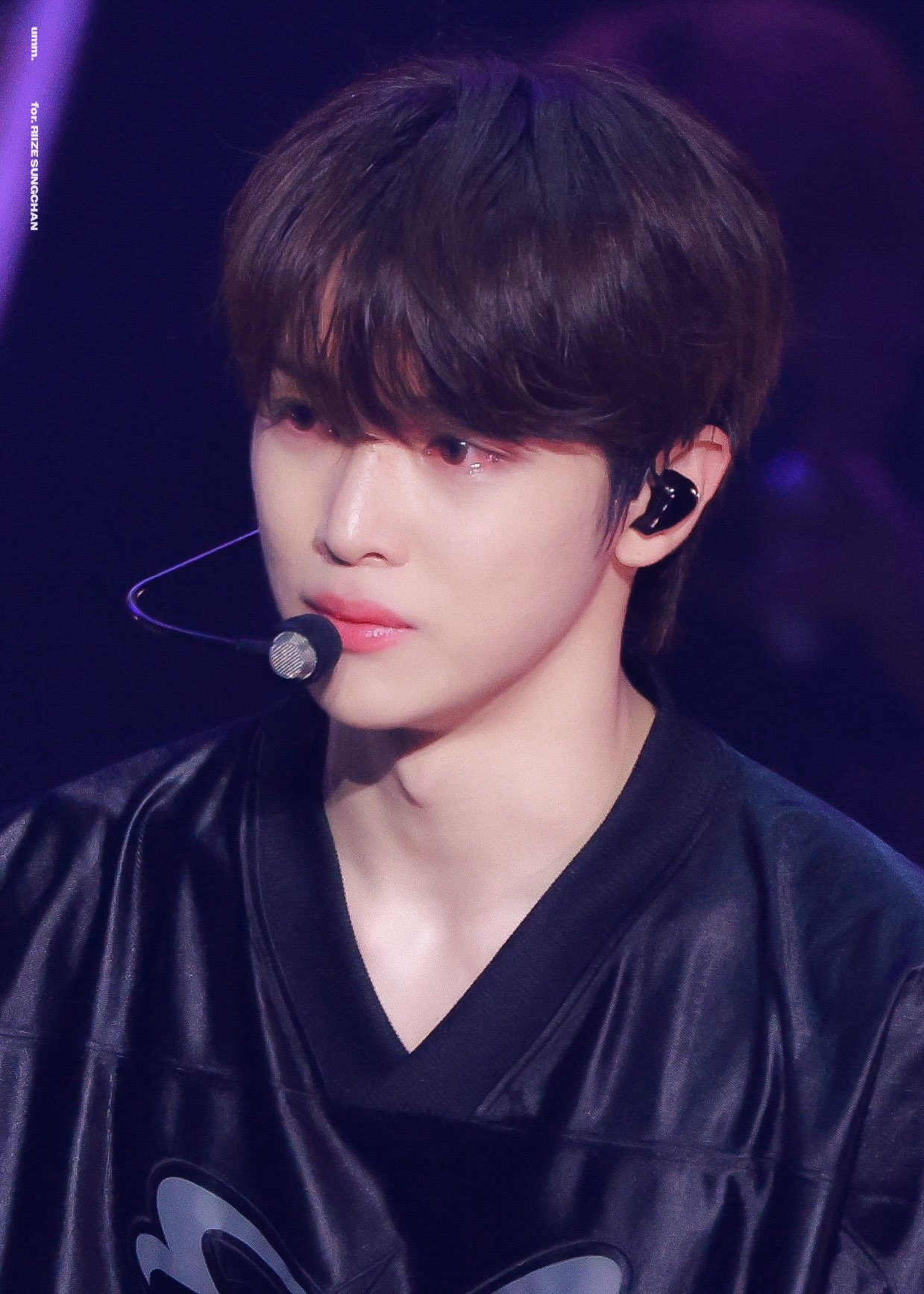 [잡담] 우는 게 예쁜 남자를 좋아하는 건 여자의 본능이겠지.....?.................. | 인스티즈