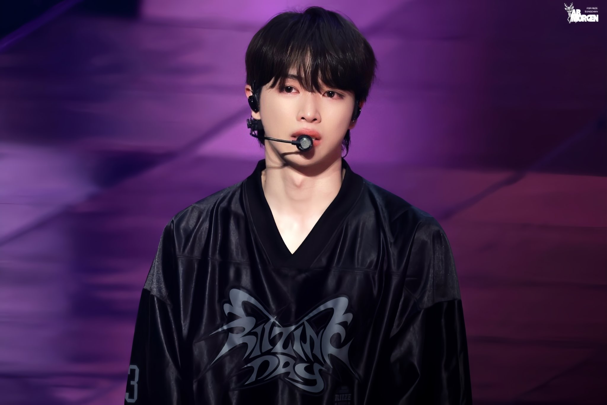 [잡담] 우는 게 예쁜 남자를 좋아하는 건 여자의 본능이겠지.....?.................. | 인스티즈