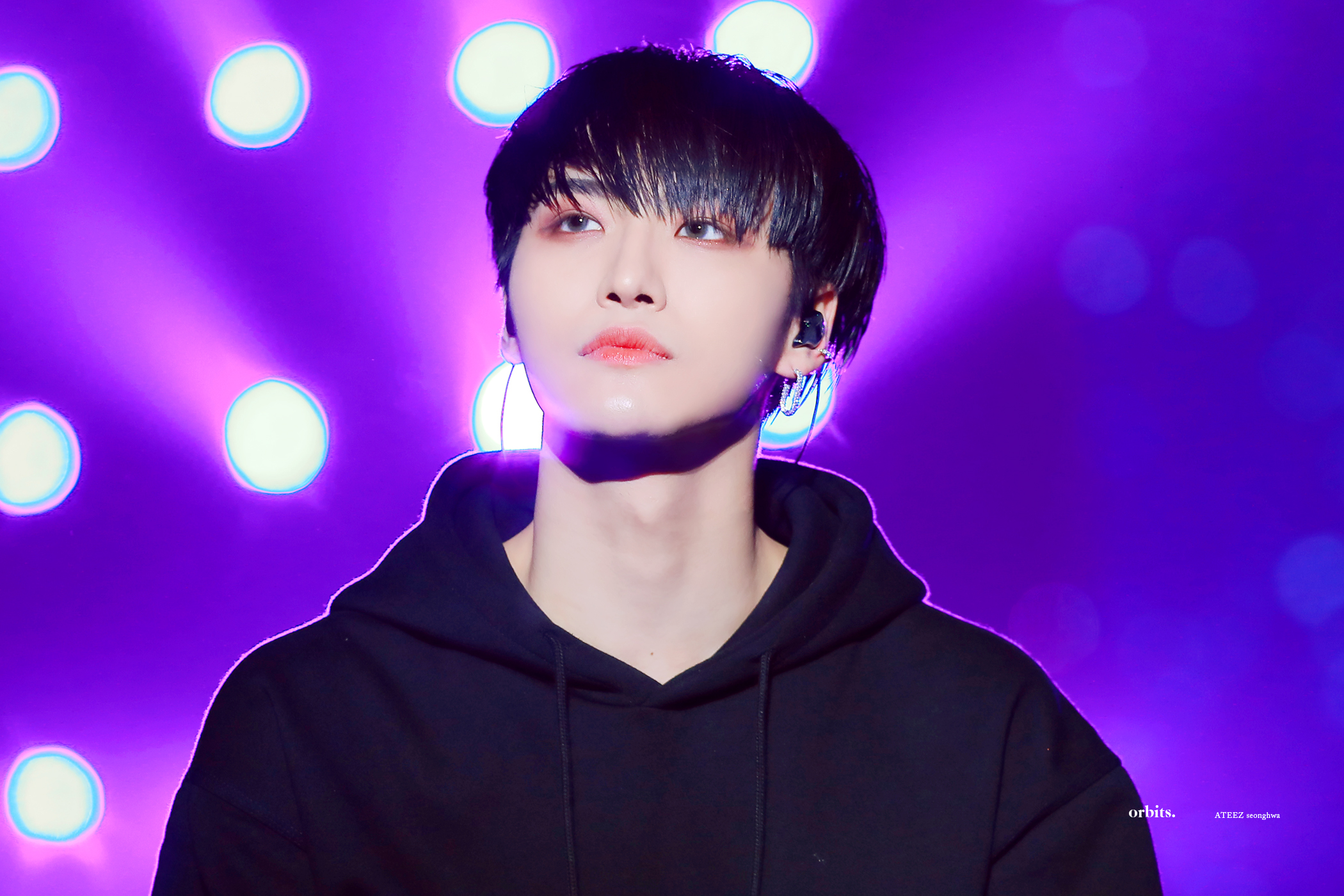 [잡담] 에이티즈 첫 단콘 때 성화 얼굴 | 인스티즈