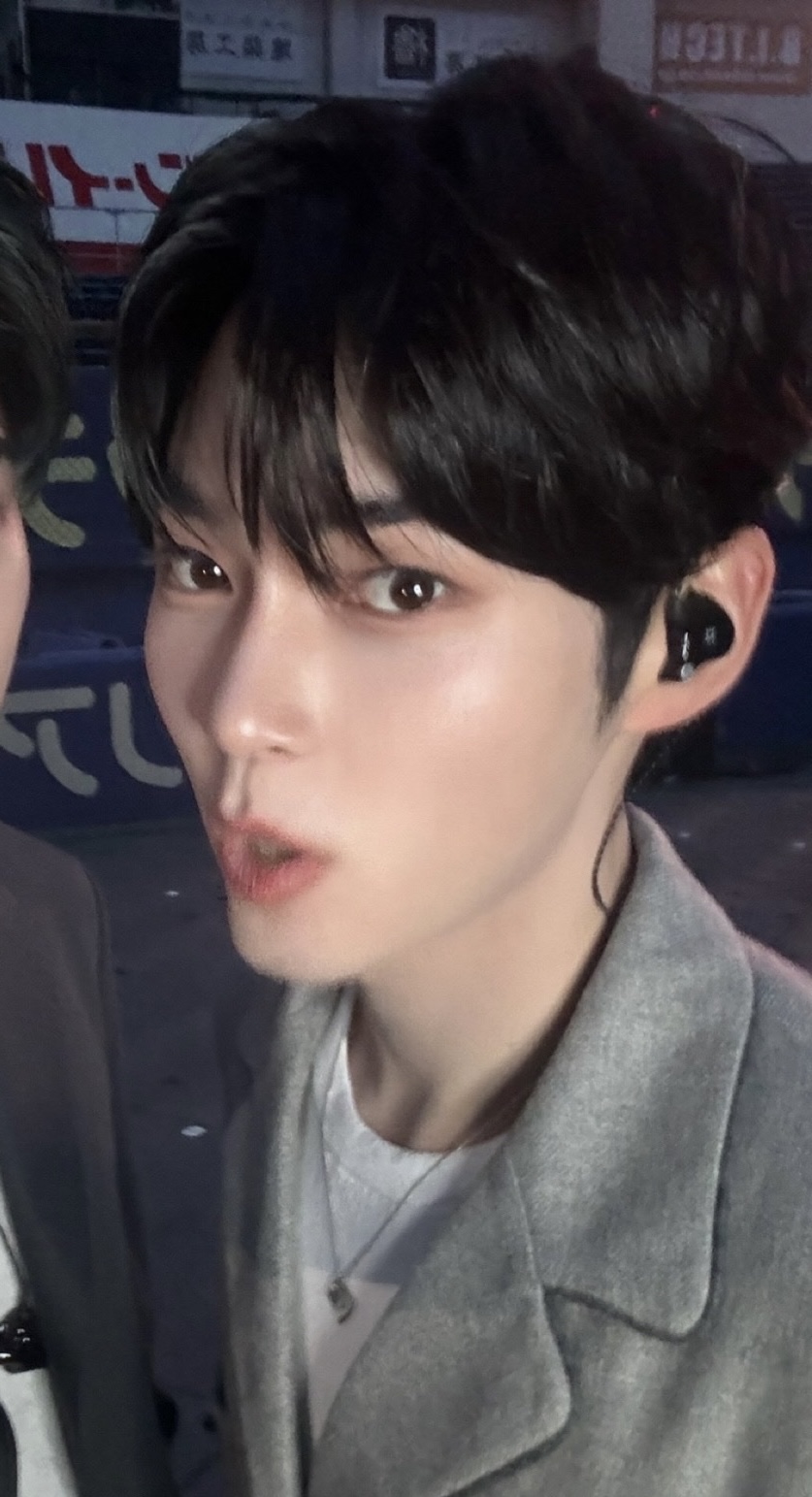 [잡담] 성한빈 셀카 너무 코여워ㅜㅠㅠㅠㅠ | 인스티즈