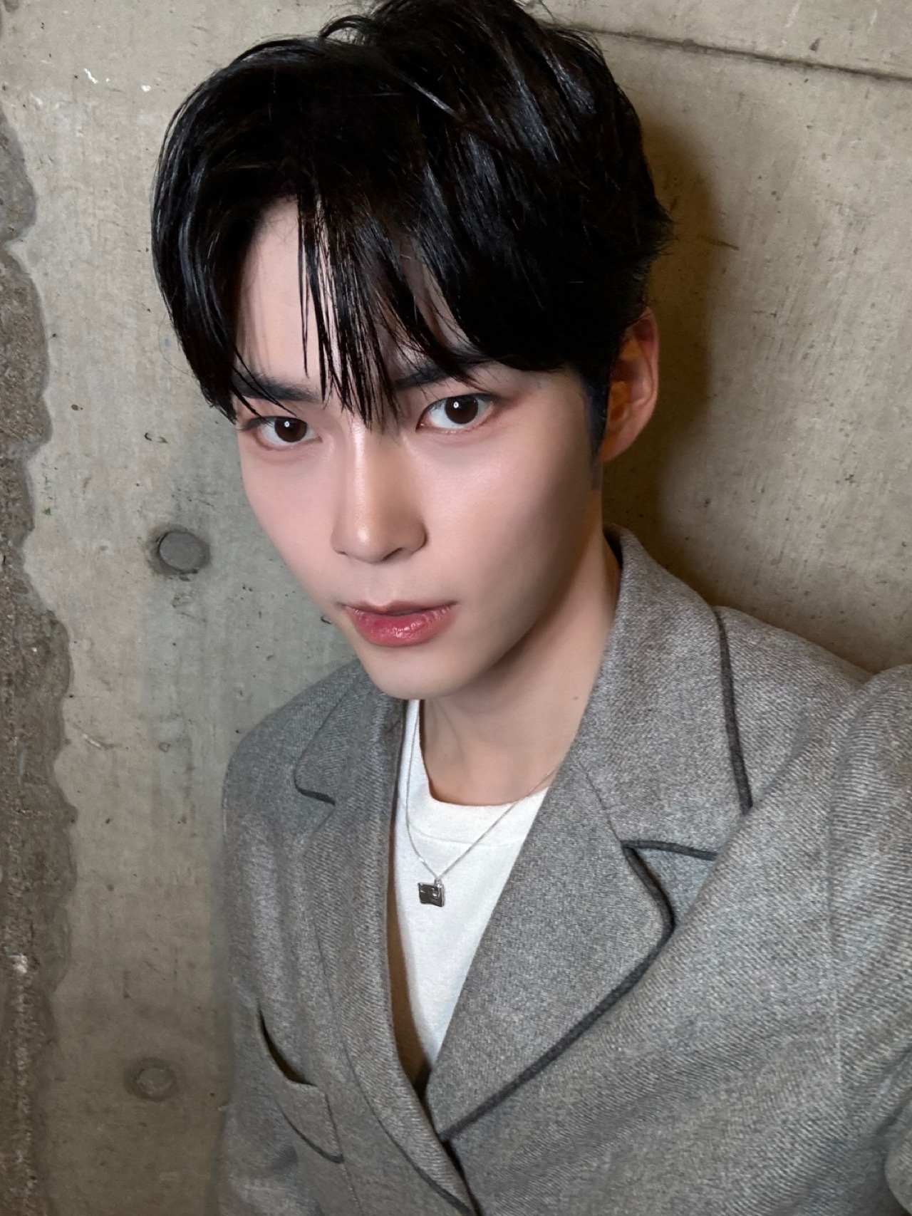 [잡담] 성한빈 너무 잘생김 | 인스티즈