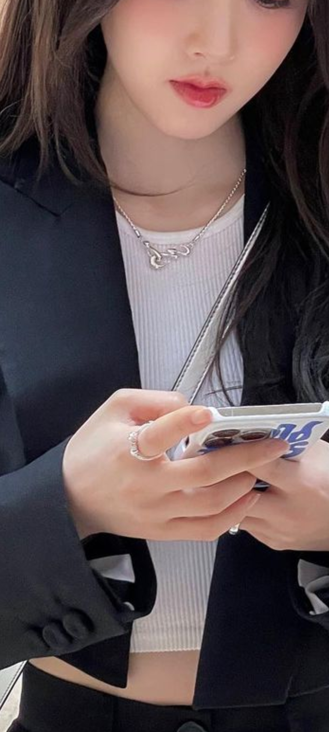 [잡담] 스테이씨 시은 인스타 목걸이 정보 아시는 분? | 인스티즈
