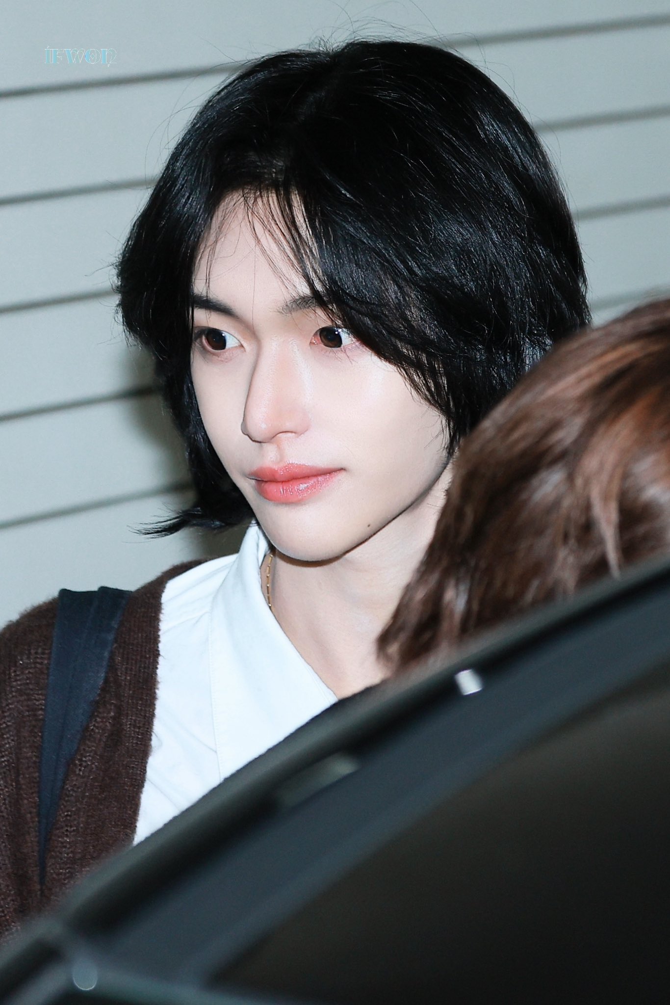 [잡담] 원빈 교복 음방이랑 과잠 의상 입고 나온날... | 인스티즈