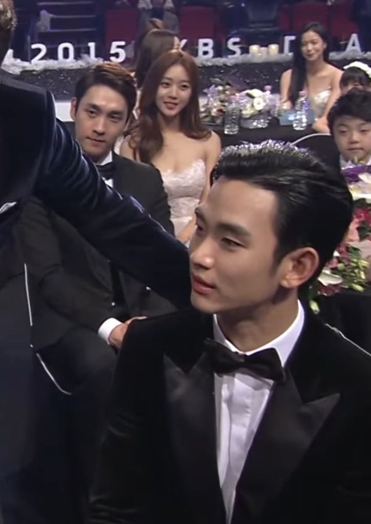 [잡담] 그나마 찾은 김수현 조보아 투샷… | 인스티즈