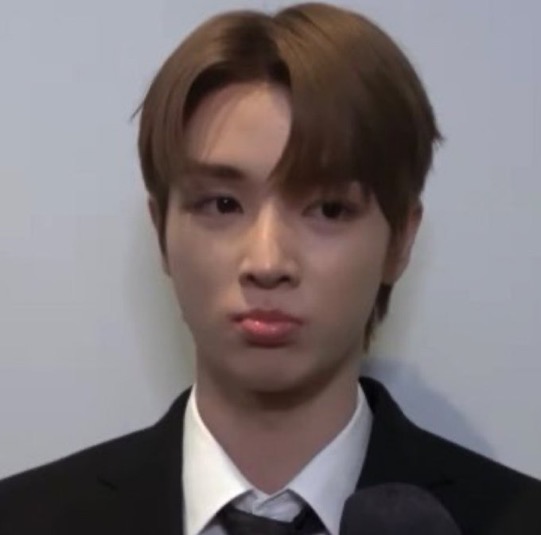 [잡담] 성찬이님 귀국요망,,,,🥹🥹🥹🥹,,,,, | 인스티즈
