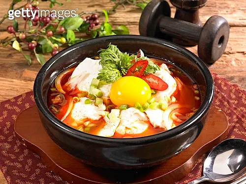 고깃집에 갔는데 사장님이 4개 중에서 하나 서비스로 주겠다고 하심 | 인스티즈
