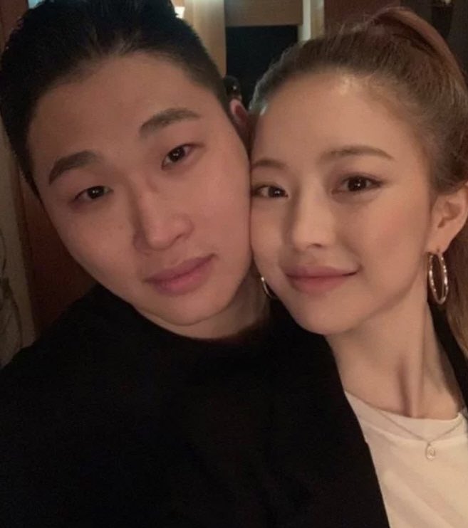[잡담] 래퍼와 래퍼여친 짤은 이분들 이길 사람이 없는듯 | 인스티즈