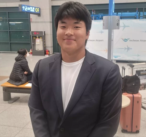 [잡담] 진짜 포수처럼 생기지 않았어?? | 인스티즈