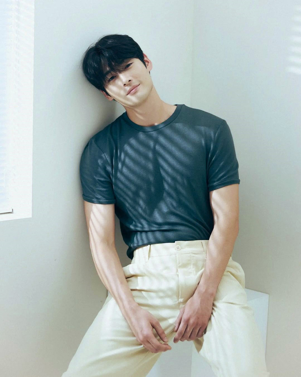[잡담] 히어로 삼촌 분 30키로 증량하신거였다고 .. | 인스티즈