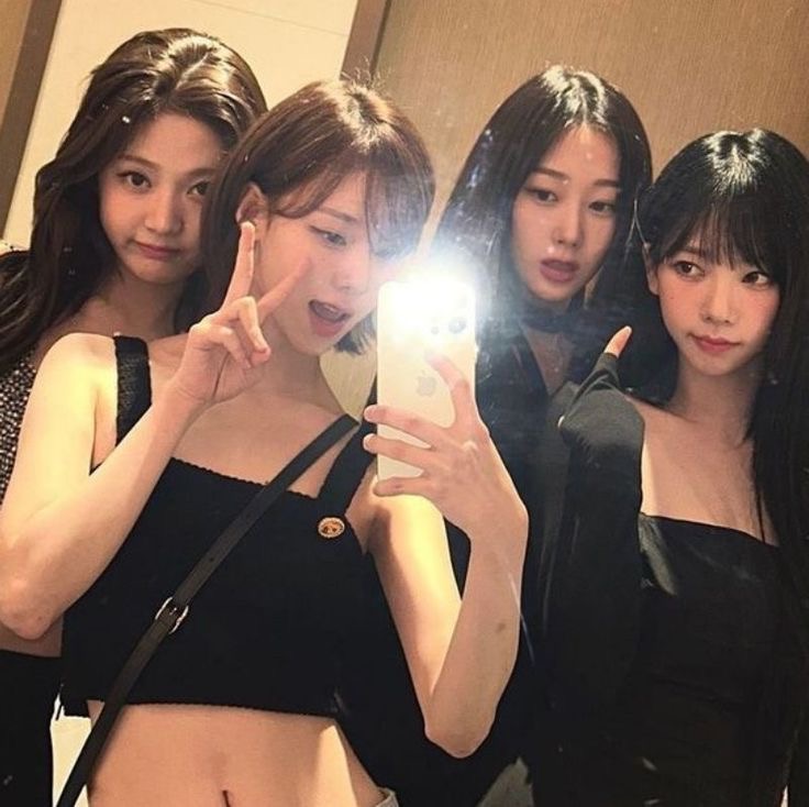 [잡담] 에스파: 모든 아티스트가 다 각자의 색깔이 있고, 매력이 있으니까 비교할 수 없고, 대체할 수도 없는 것 같다 | 인스티즈