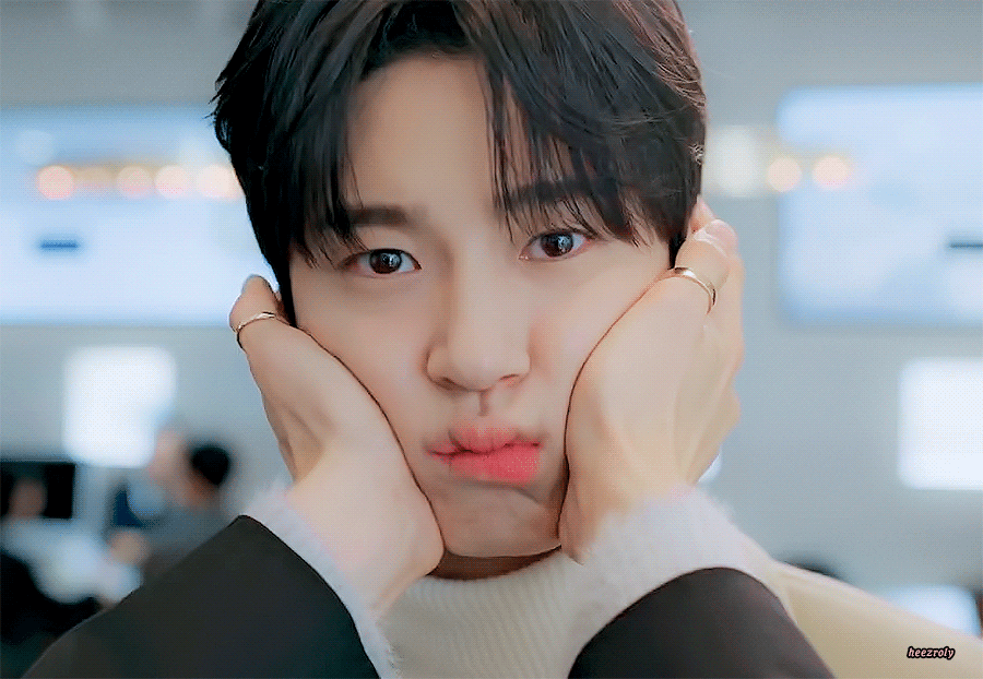 [잡담] 아이유 변우석 움짤 붙여봄 | 인스티즈