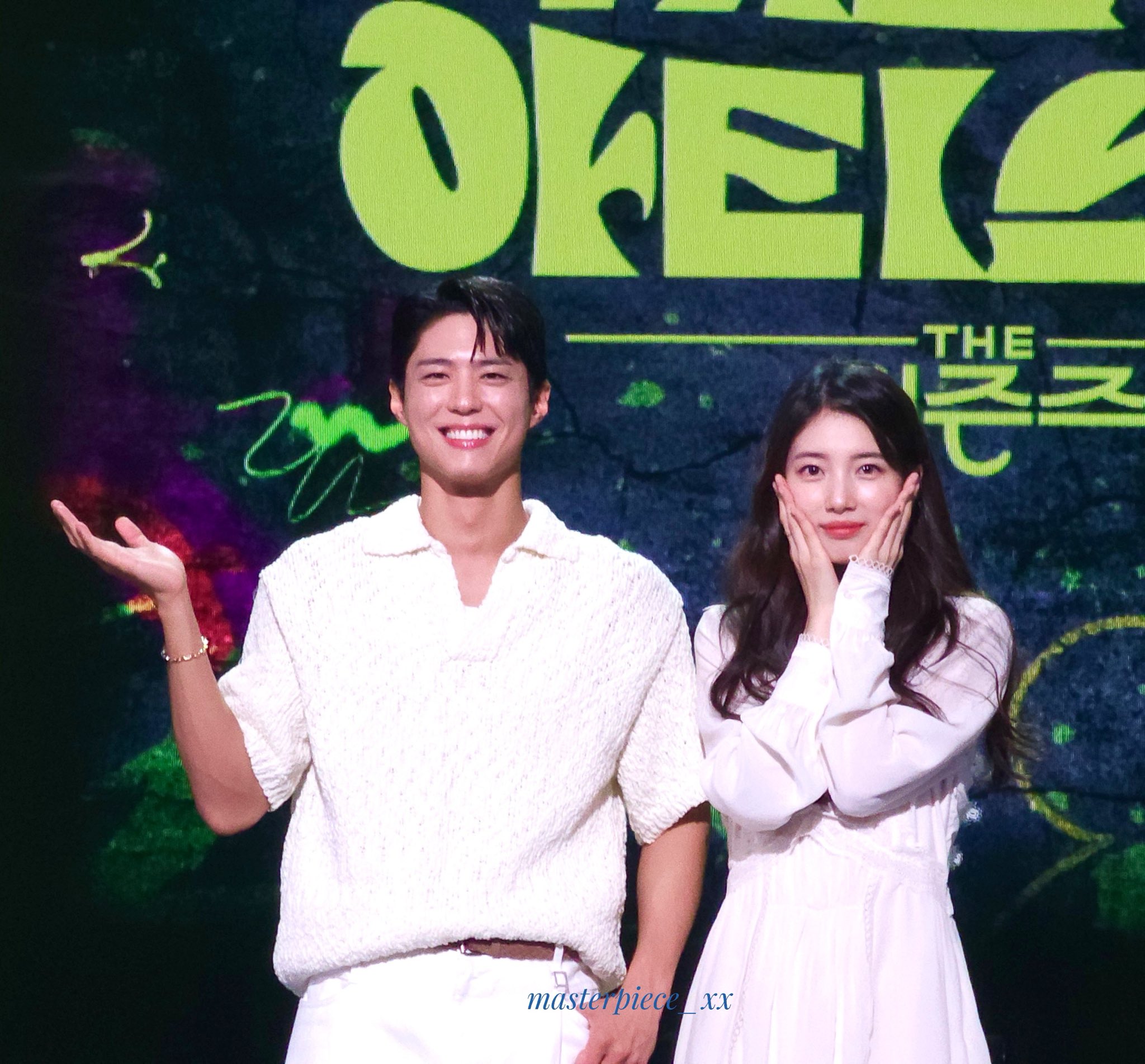 [잡담] 보검수지 둘 다 흰색 옷이 제일 잘 어울려 | 인스티즈