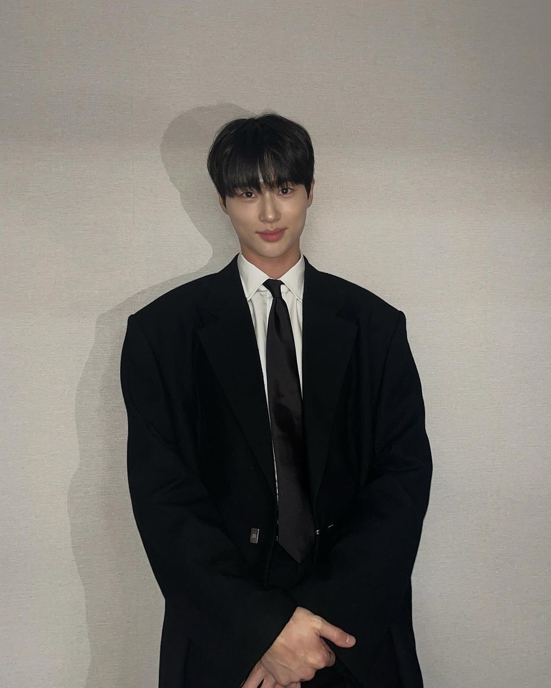 [잡담] 변우석 작년이랑 올해 | 인스티즈
