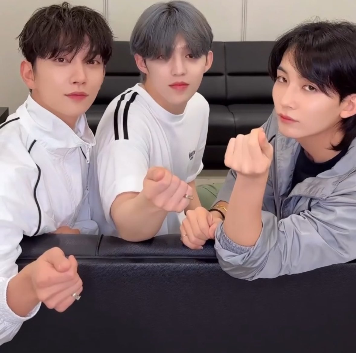 [잡담] 형님들 얼굴 좀 빌리겠습니다 (세븐틴 더보이즈 라이즈) | 인스티즈