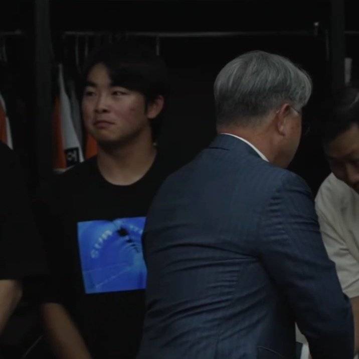 [잡담] 현빈이 때문에 웃겨죽을거같음 | 인스티즈