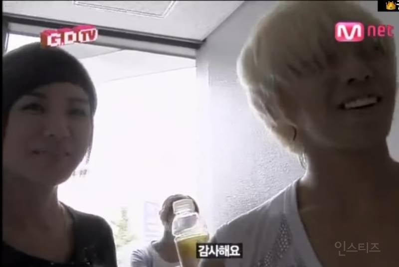 방금 지드래곤 인스스에 올라온 친목.JPG | 인스티즈