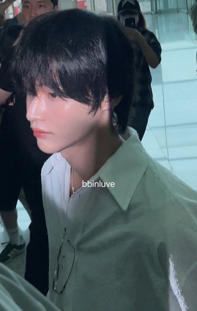 [잡담] 원빈 실물에 피부 얘기가 안빠지는 이유 | 인스티즈