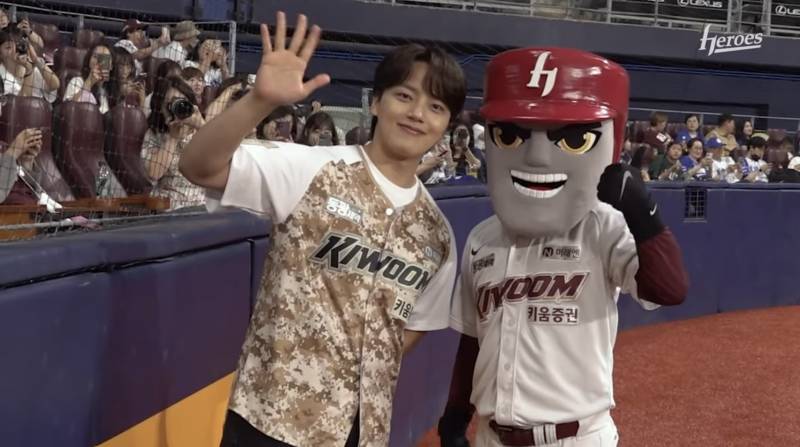 [잡담] 여진구님 턱돌이 투샷 | 인스티즈