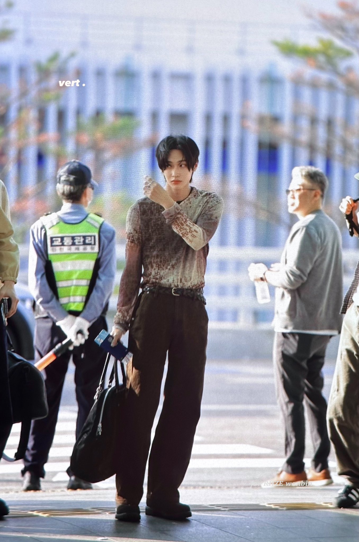[잡담] 내가 좋아하는 원빈 피지컬 사진 풀고감 | 인스티즈