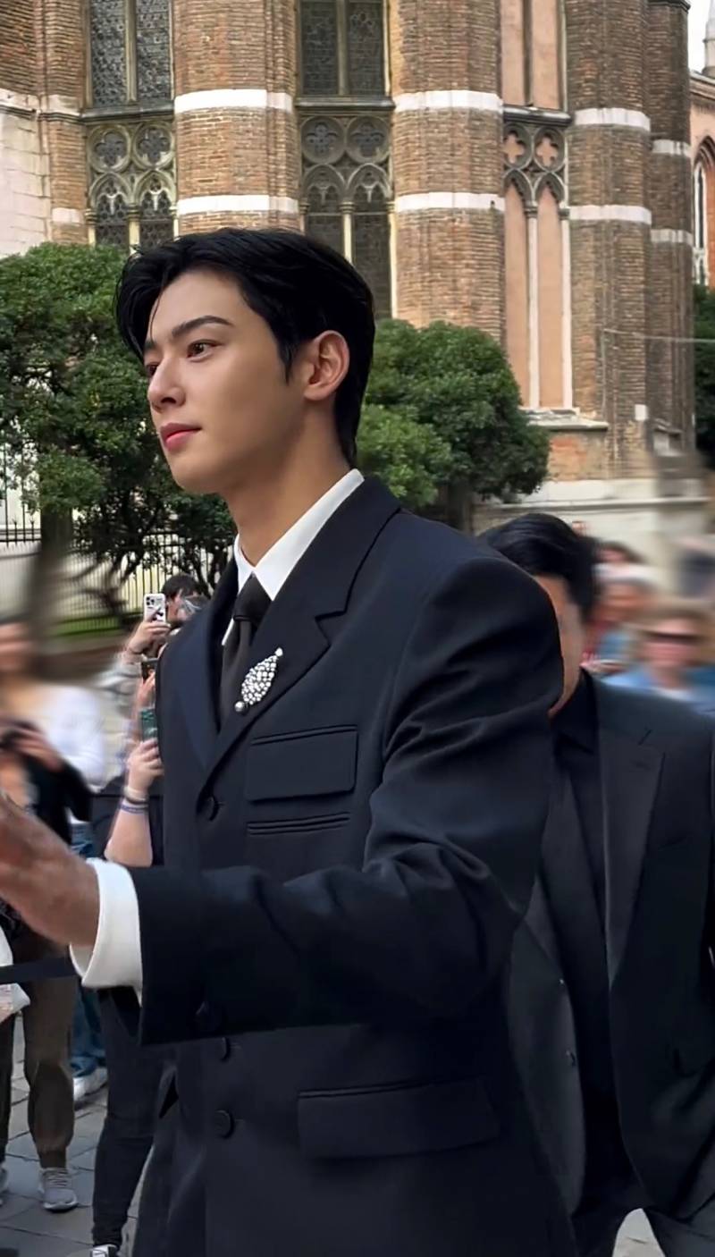 현재 난리난 차은우 베니스 행사.JPG | 인스티즈