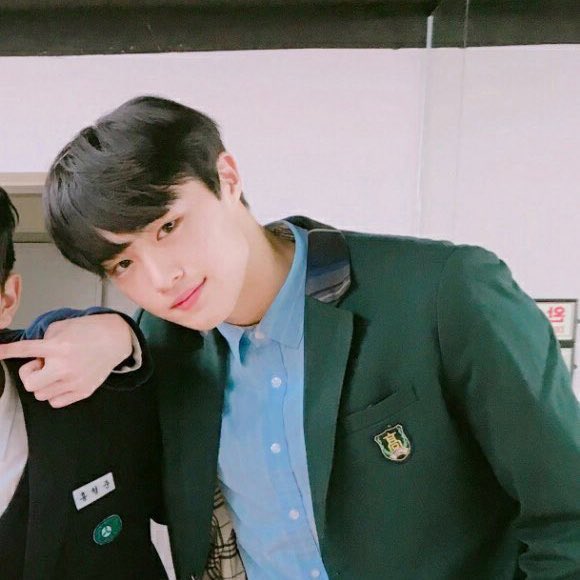[잡담] 중앙고 대전 꼼데남과 문산제일고 잘생긴 걔가 어떻게 한 그룹에 | 인스티즈