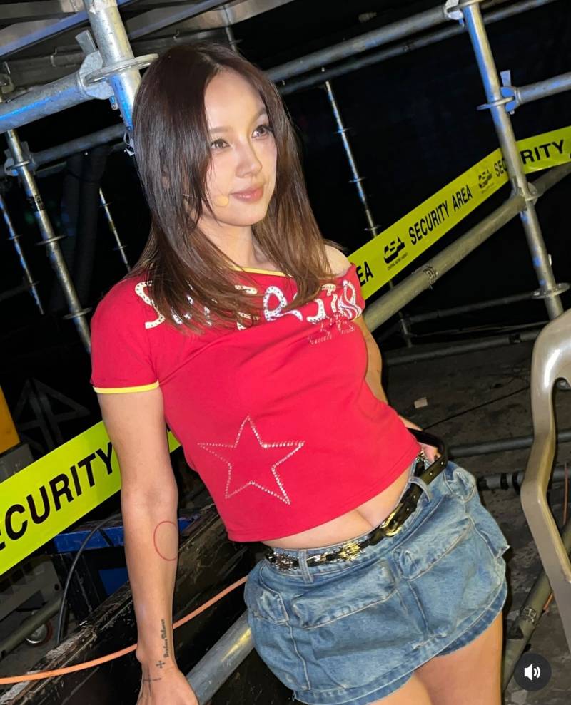 현재 난리난 이효리 무대의상.JPG | 인스티즈