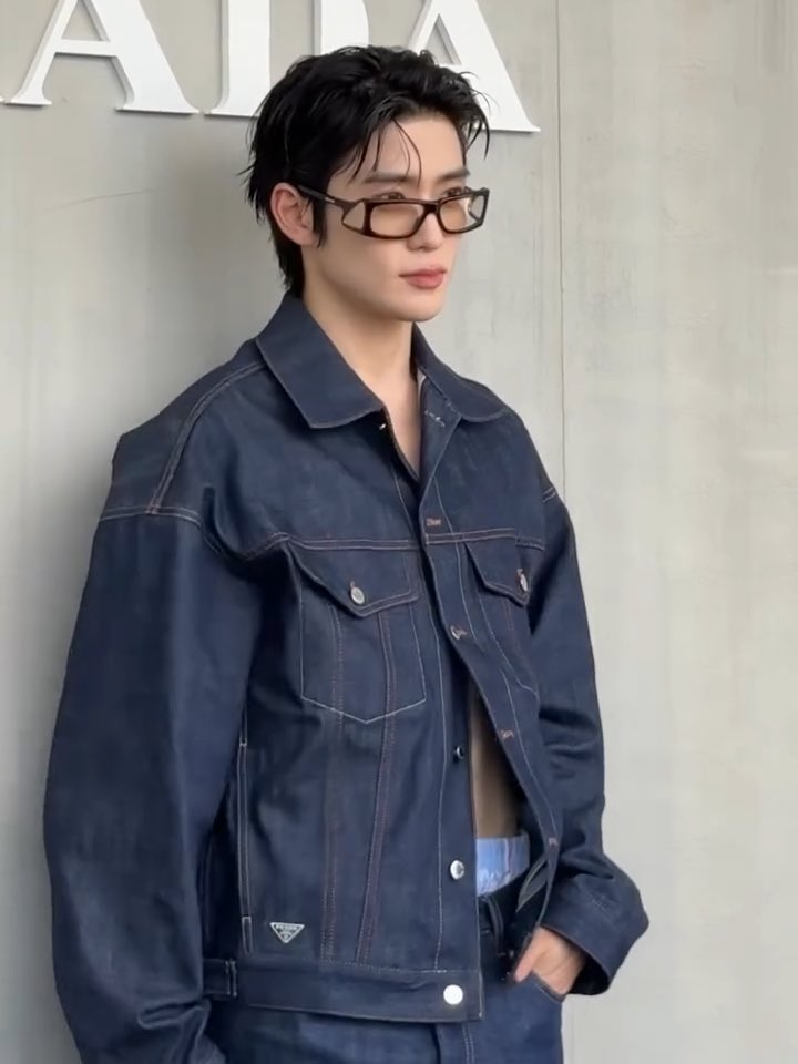 [잡담] 뿔테 정재현 프라다 | 인스티즈
