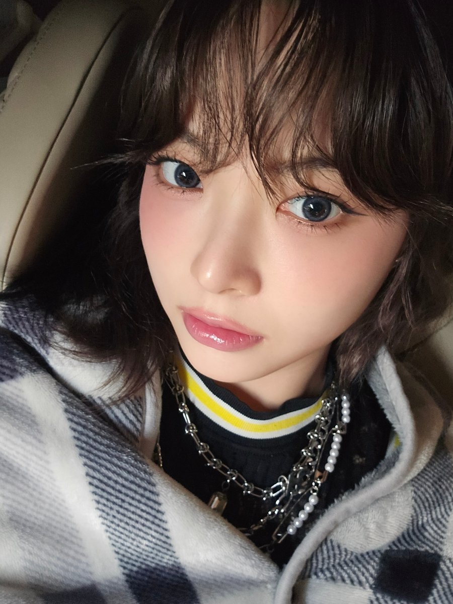 [잡담] 앞머리 육성중이라는 르세라핌 홍은채 | 인스티즈