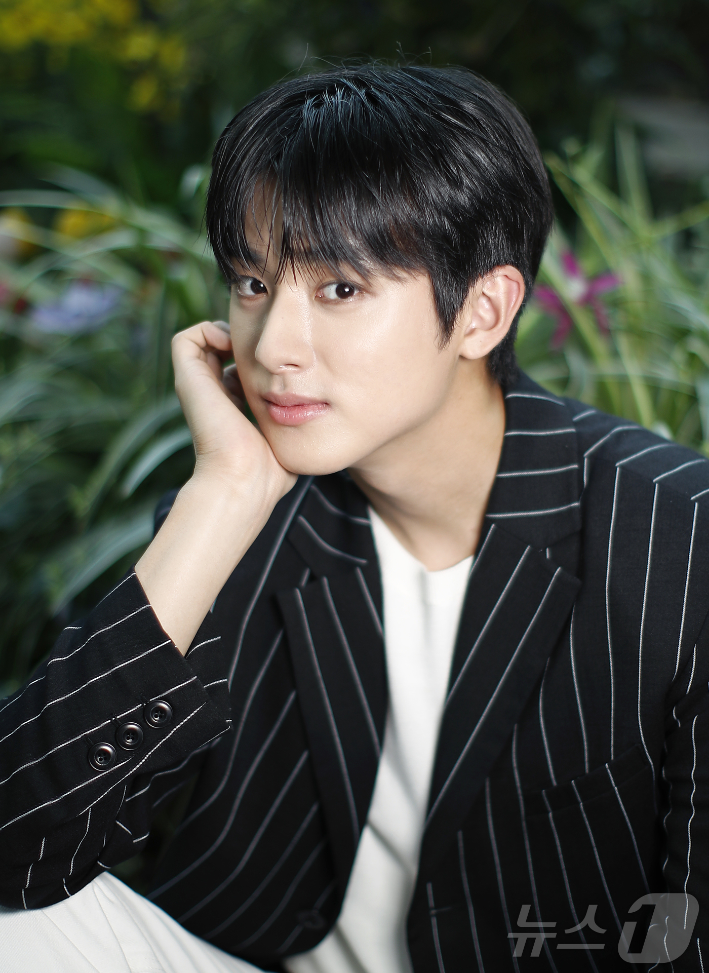 [잡담] 세사라 김민규 인텁 사진 | 인스티즈