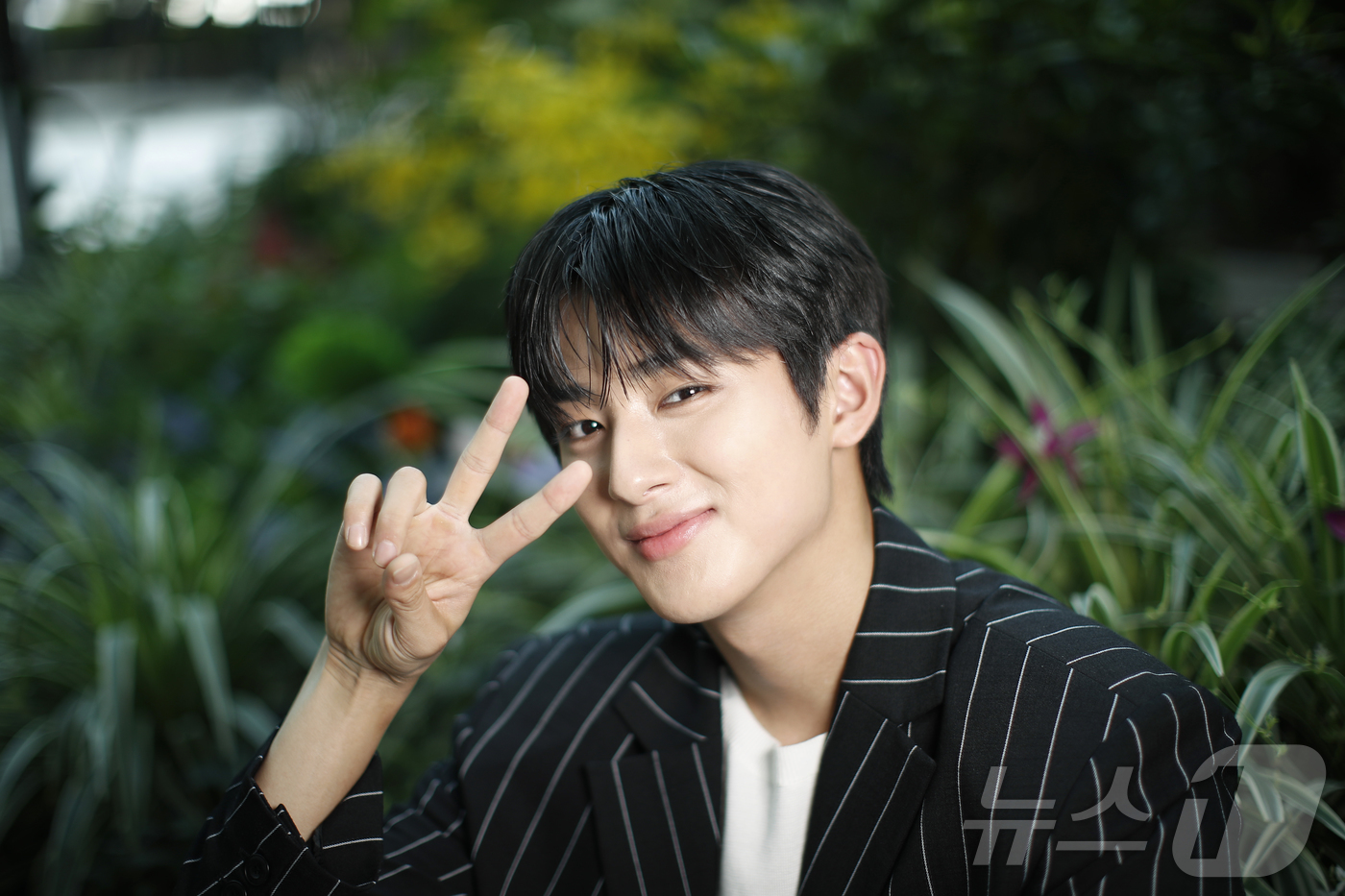 [잡담] 세사라 김민규 인텁 사진 | 인스티즈