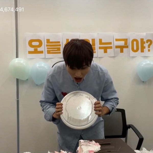 [잡담] 우울할 때마다 주기적으로 보는 아이돌 망한 생일 라방 | 인스티즈