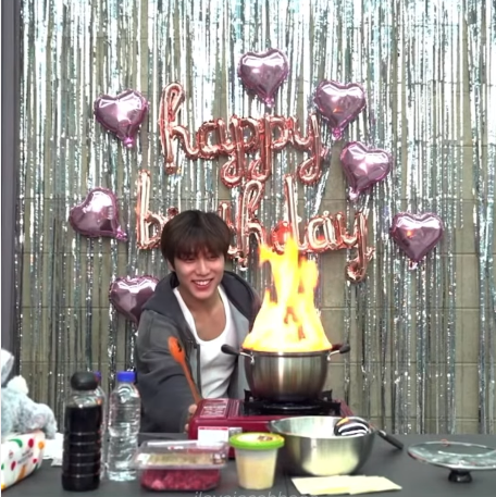 [잡담] 우울할 때마다 주기적으로 보는 아이돌 망한 생일 라방 | 인스티즈