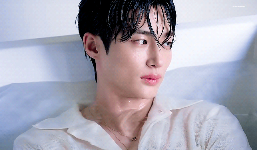 [잡담] 변우석 욕조움짤 닥치대로 줍는 중 | 인스티즈