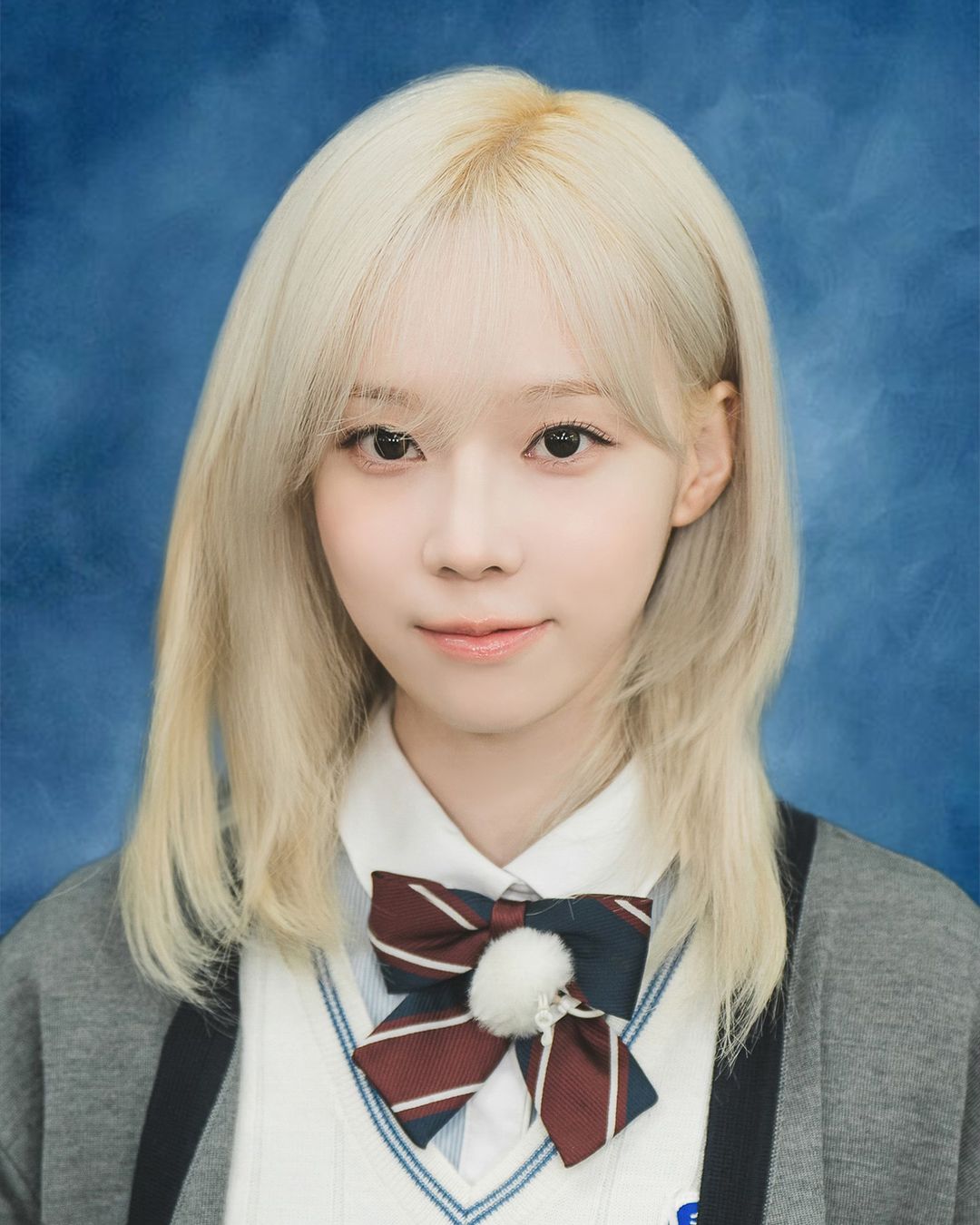 [정보/소식] 에스파, 초신성에서 온 졸업사진…대표 얼짱은 카리나 | 인스티즈