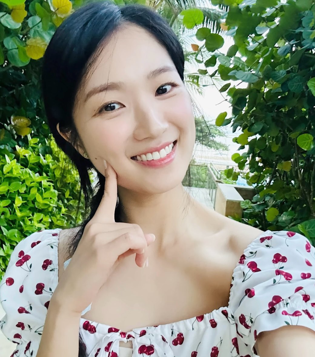 [잡담] 발리 혜윤 셀카 미쳤네 | 인스티즈