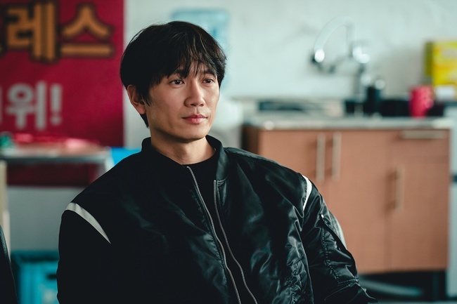 [정보/소식] '커넥션' 지성, 형사 완벽 빙의기싸움에 포커페이스까지 "감동 안기는 배우” | 인스티즈