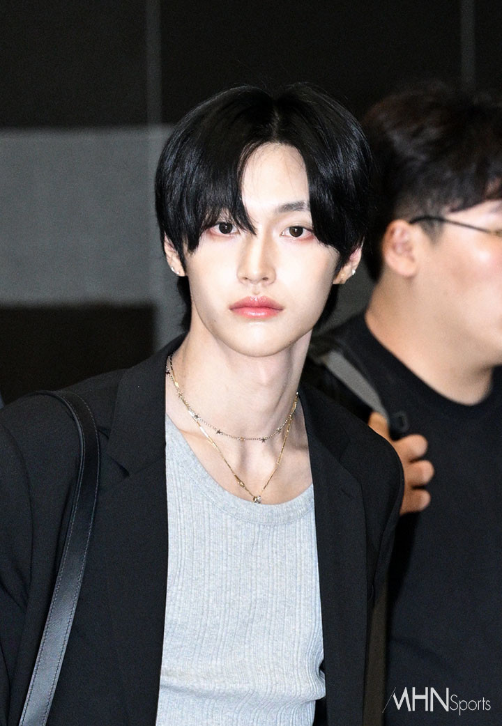 [잡담] 원빈 오늘 공항 기사사진 미쳤나봐 | 인스티즈