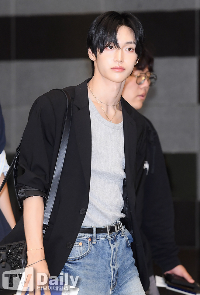 [잡담] 원빈 오늘 공항 기사사진 미쳤나봐 | 인스티즈