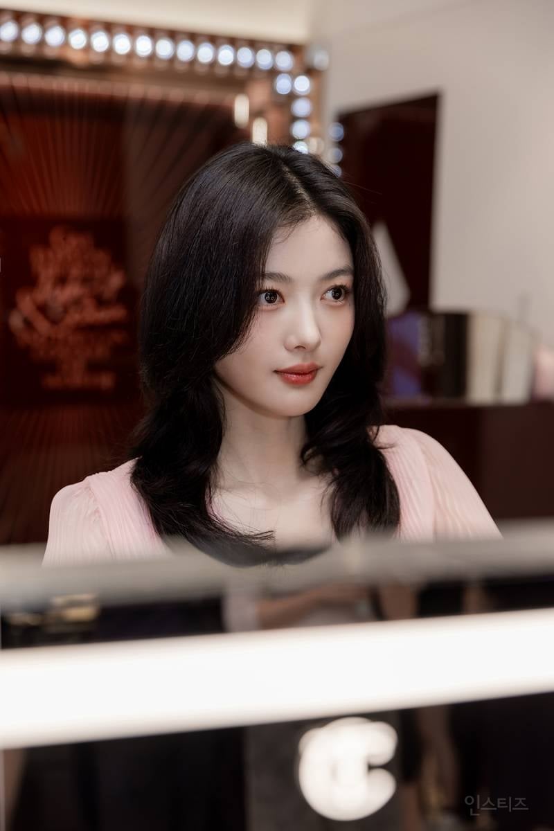 예뻐서 실검 1위 바로 찍었던 김유정 프로필 사진 | 인스티즈