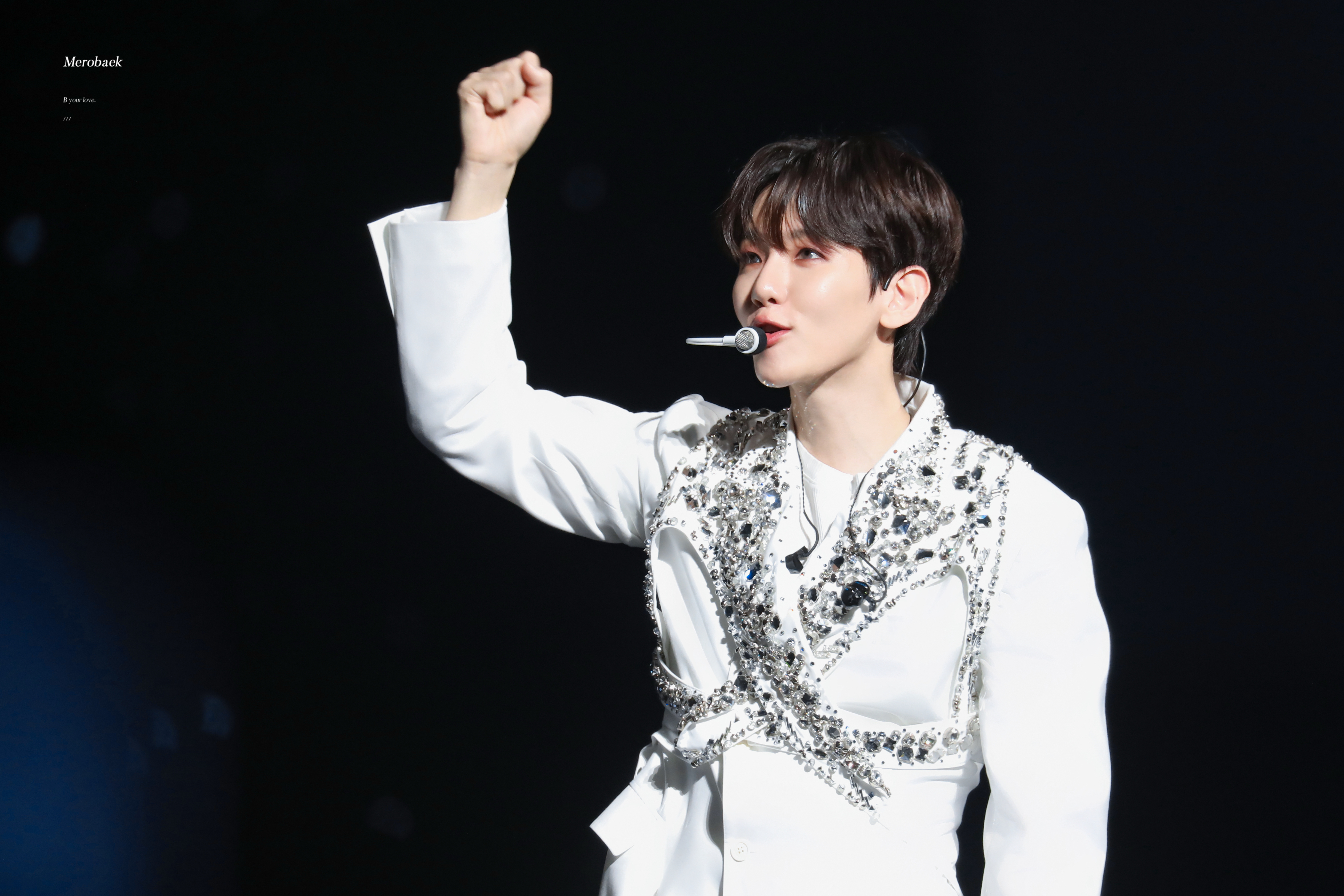 [미디어] 240629 Lonsdaleite in Macau 백현 고화질💎✨🐶 | 인스티즈