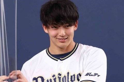 [잡담] 이 야구선수 진짜 개잘생겼어!!! 키도 190이래 | 인스티즈