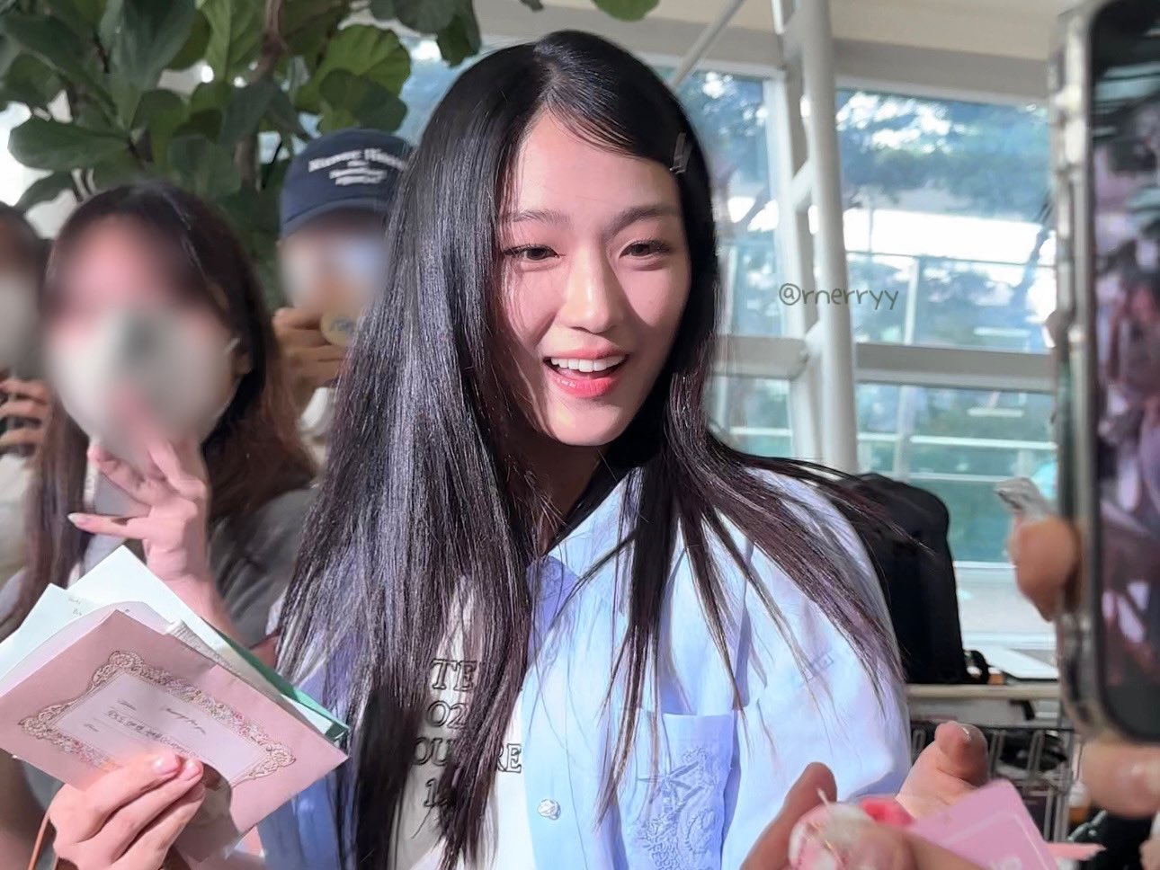 [잡담] 오늘 혜윤이 공항사진중 원픽 | 인스티즈