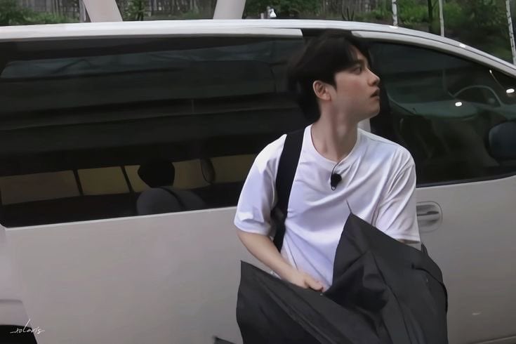 [잡담] 도경수 얼굴 중 유일하게 동그랗지 않은 곳 | 인스티즈