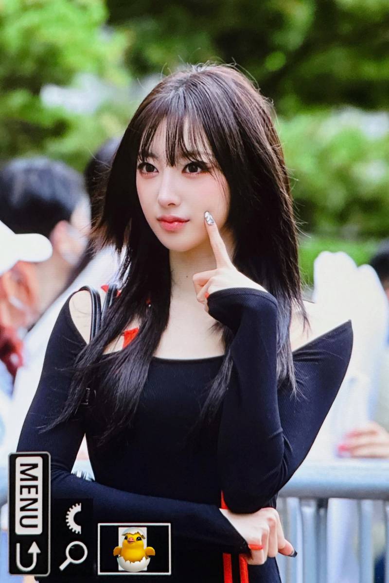 오늘자 뮤뱅 출근길 핫걸 그 자체였던 하이키 리이나.jpg | 인스티즈